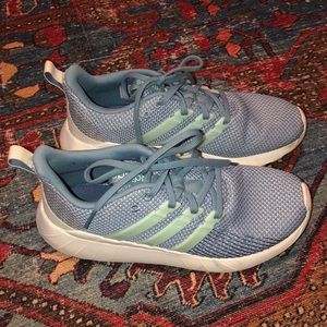 Adidas ortholite Float tennis shoes